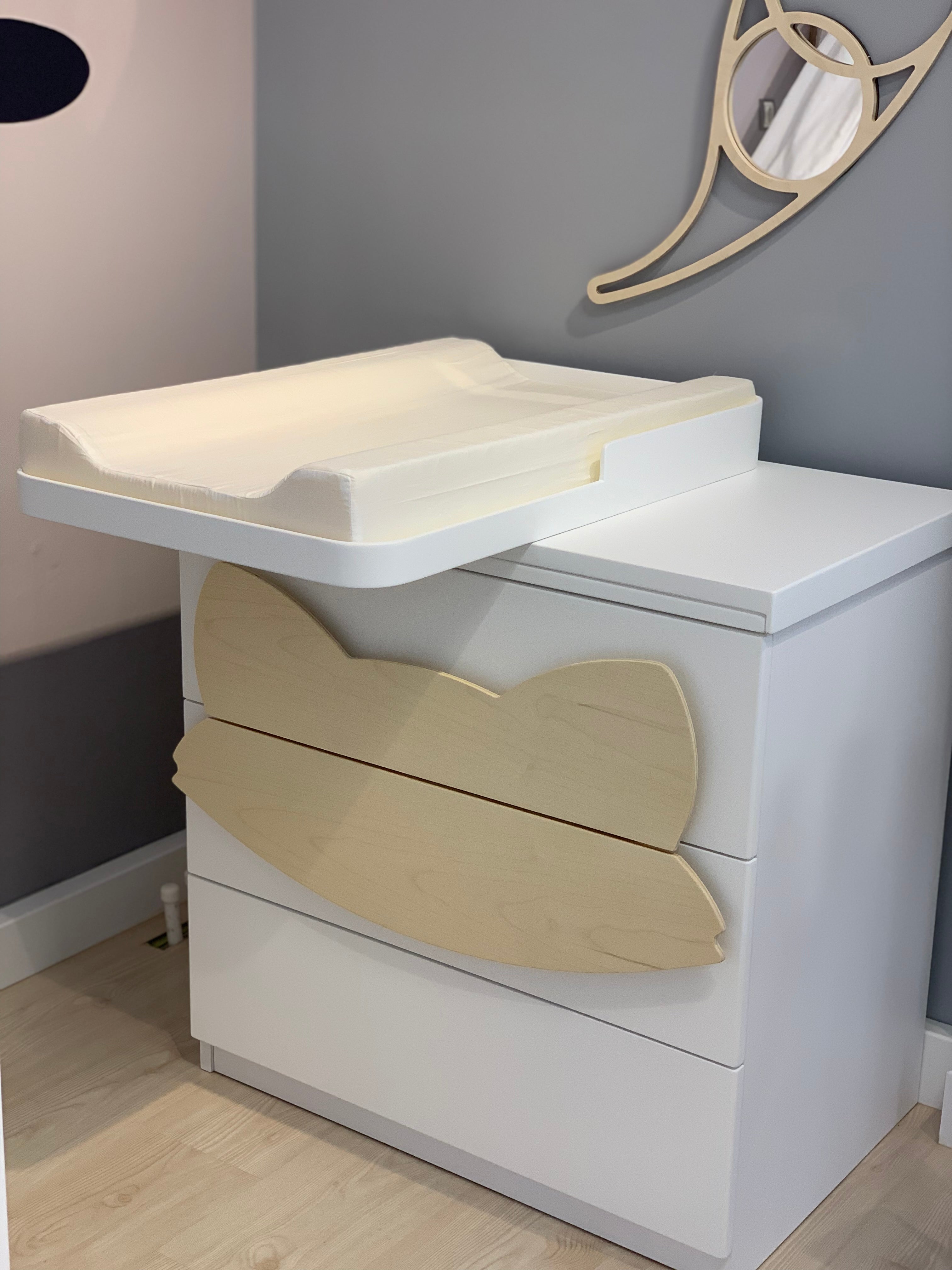 Fox Drawers White Dresser